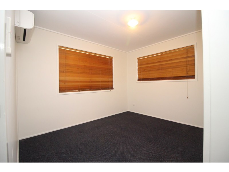 260 Opal Street, Emerald QLD 4720