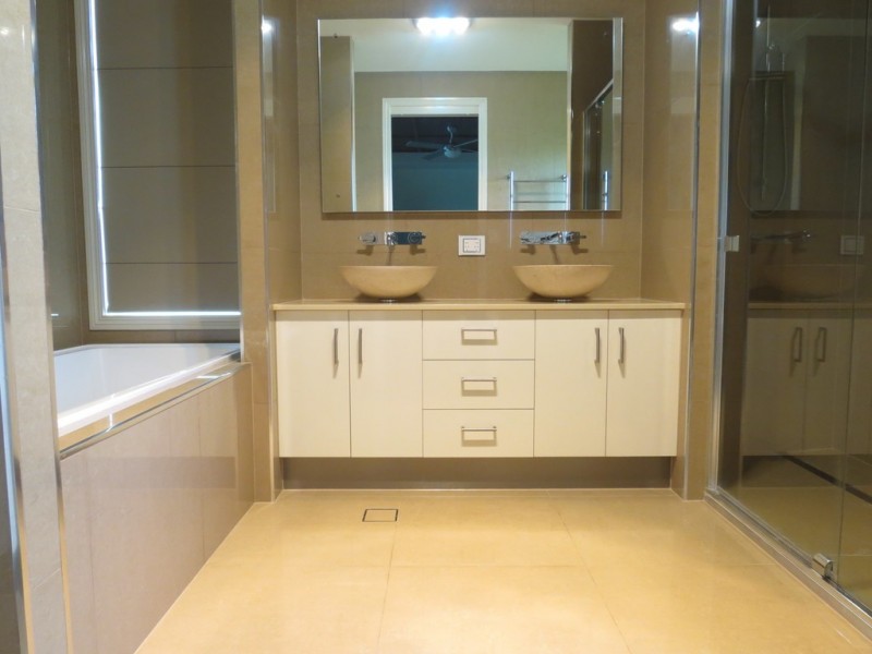 53 Lakeside Drive, Emerald QLD 4720