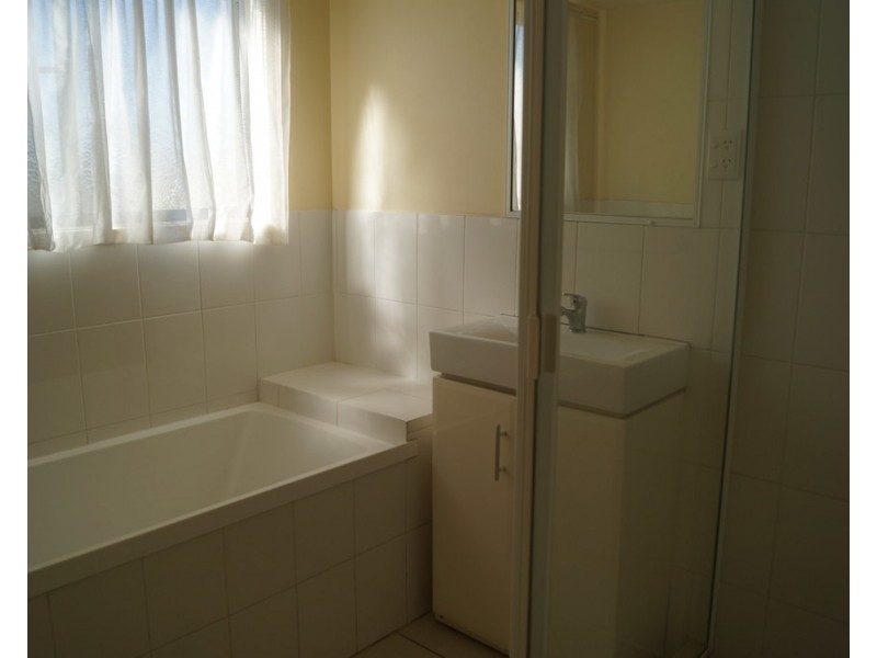 10 Mitchell St, Emerald QLD 4720