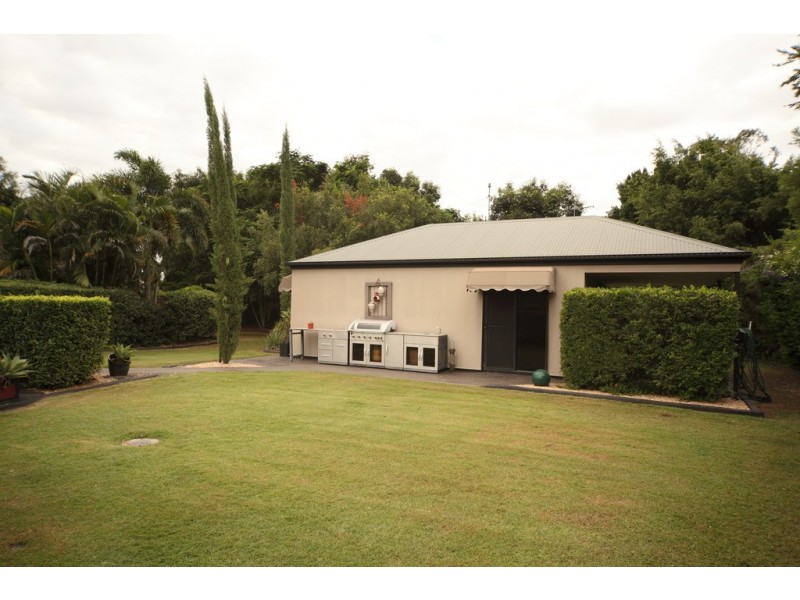 4 Malibu Place, Emerald QLD 4720