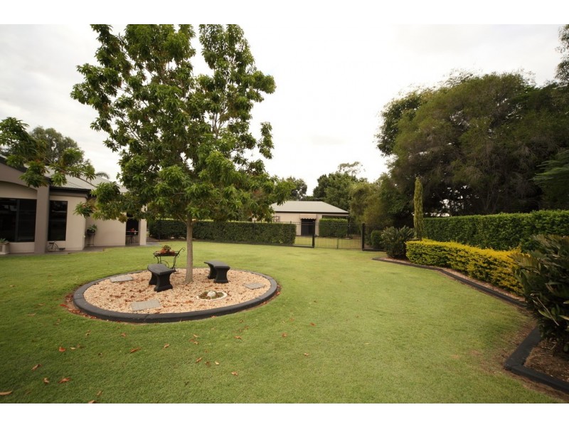 4 Malibu Place, Emerald QLD 4720
