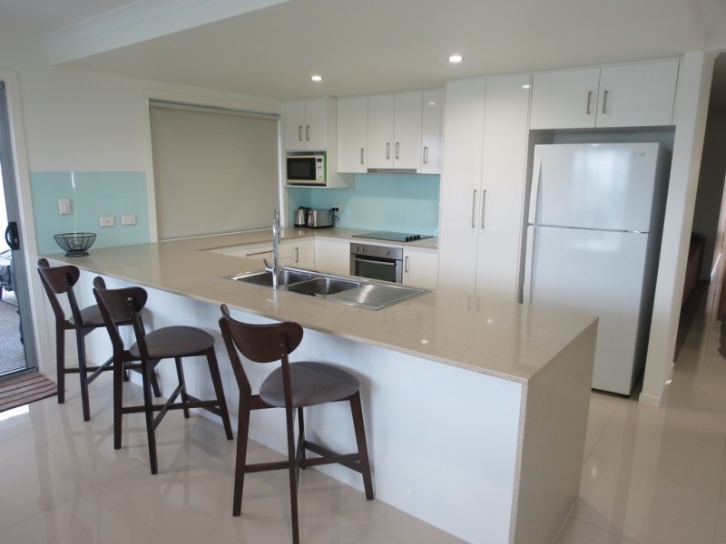 56 Canterbury Road, Emerald QLD 4720