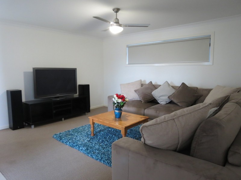 56 Canterbury Road, Emerald QLD 4720