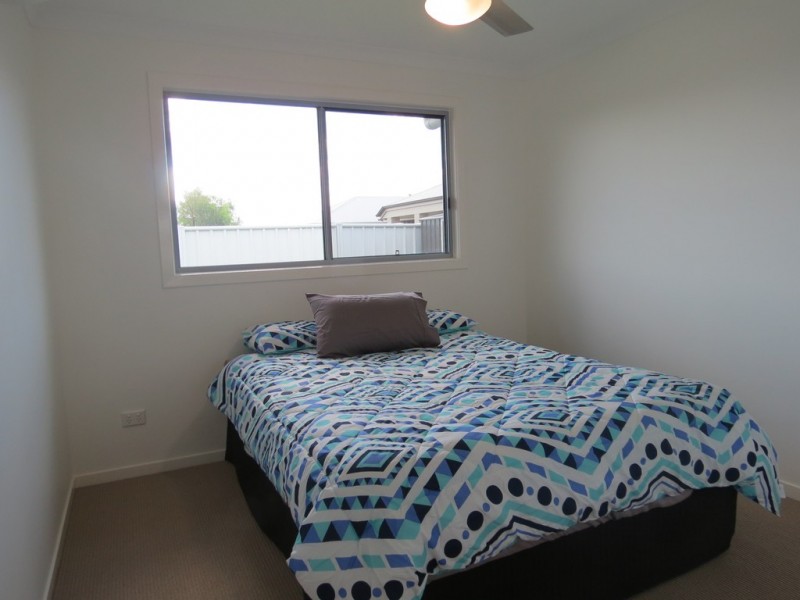 56 Canterbury Road, Emerald QLD 4720