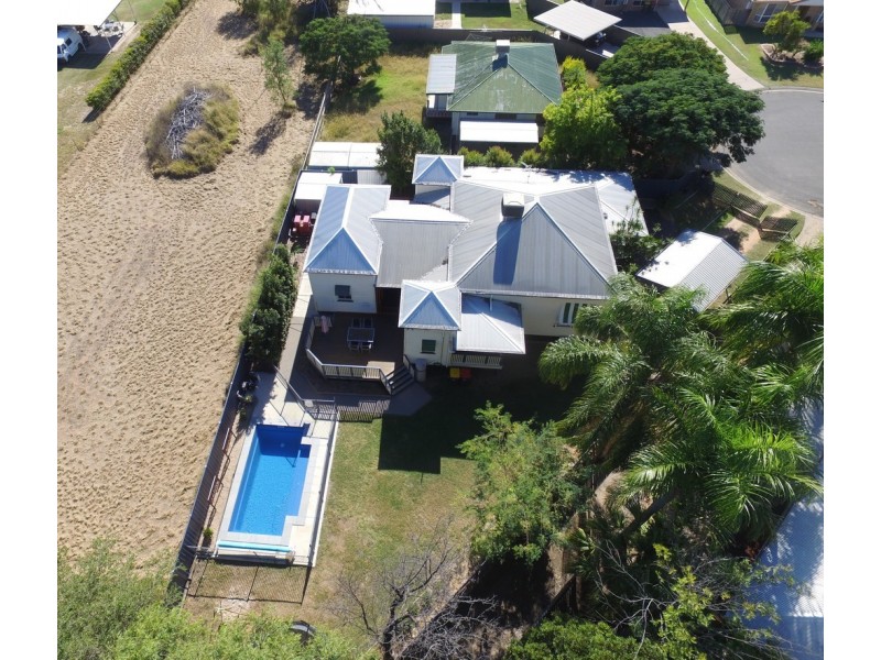 9 Caprice Court, Emerald QLD 4720