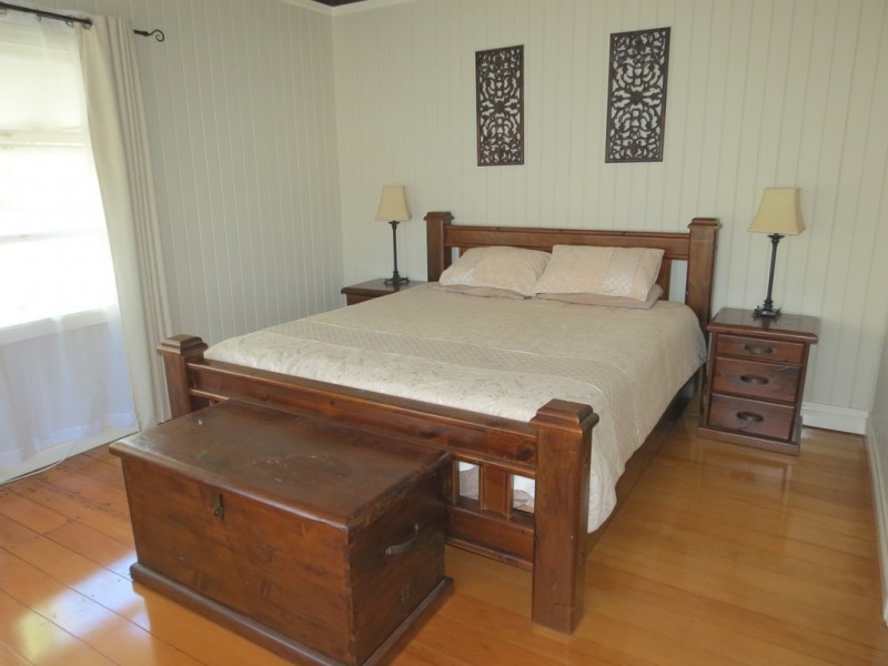 9 Caprice Court, Emerald QLD 4720