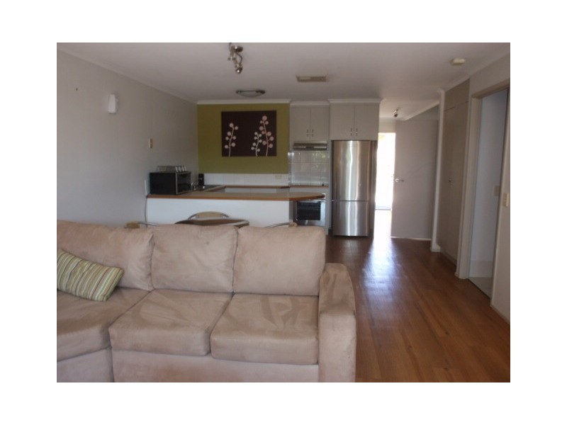 Unit 8/29 Esmond Street, Emerald QLD 4720