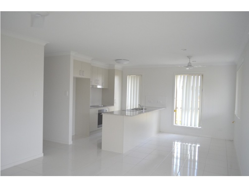 26 Amber Street, Emerald QLD 4720