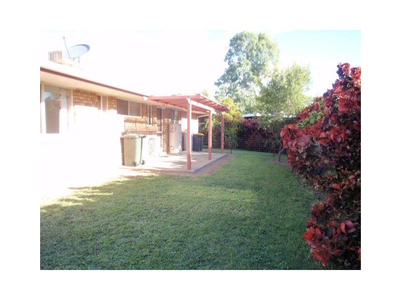 8 Caprice Court, Emerald QLD 4720