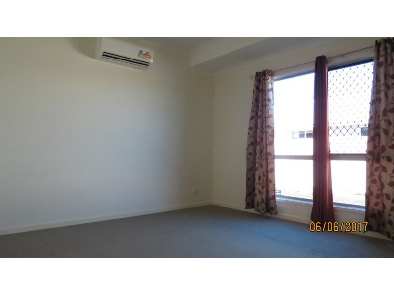 8 Kassidy Drive, Emerald QLD 4720