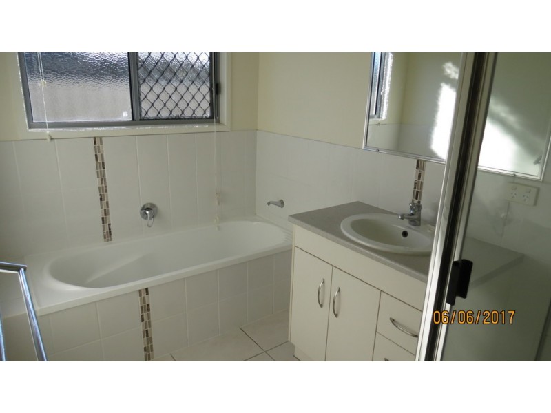 8 Kassidy Drive, Emerald QLD 4720