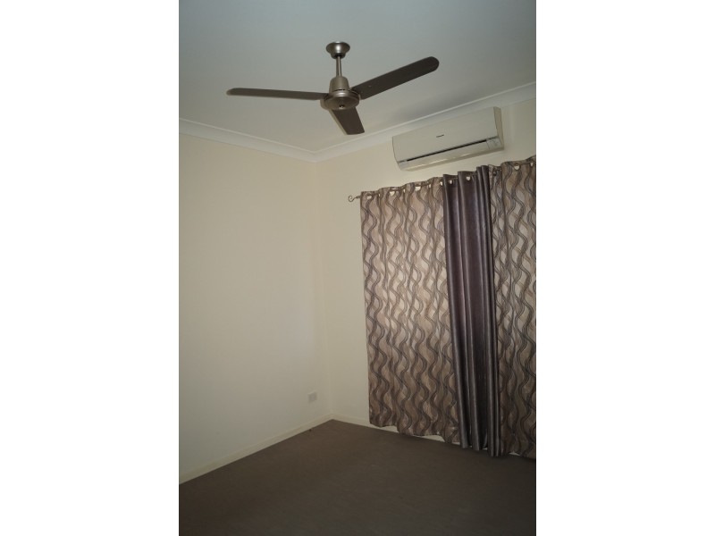 8 Kassidy Drive, Emerald QLD 4720