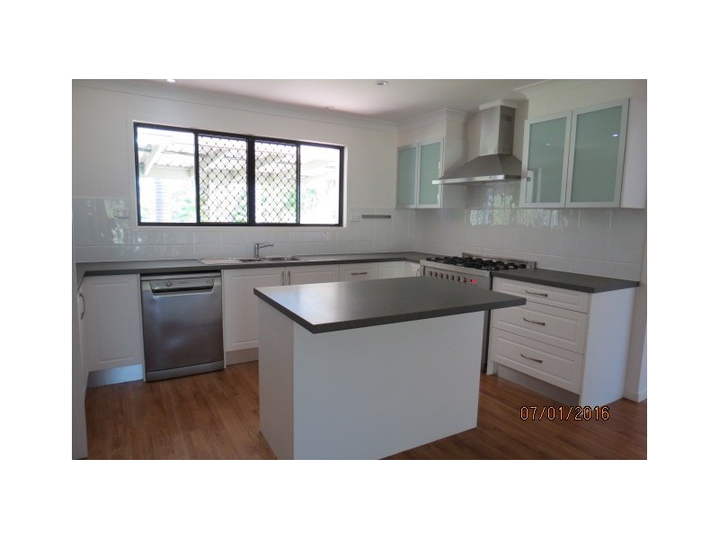 18 Akubra Dr, Emerald QLD 4720