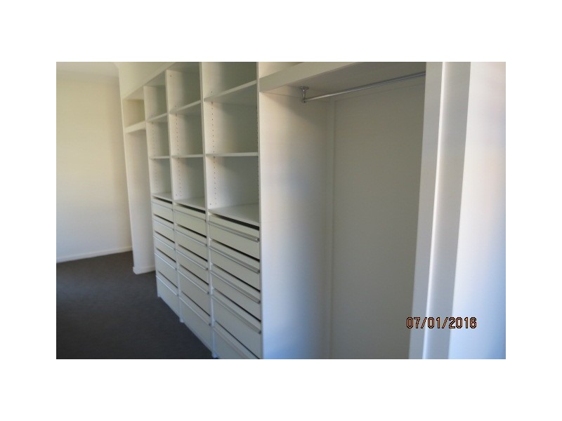 18 Akubra Dr, Emerald QLD 4720