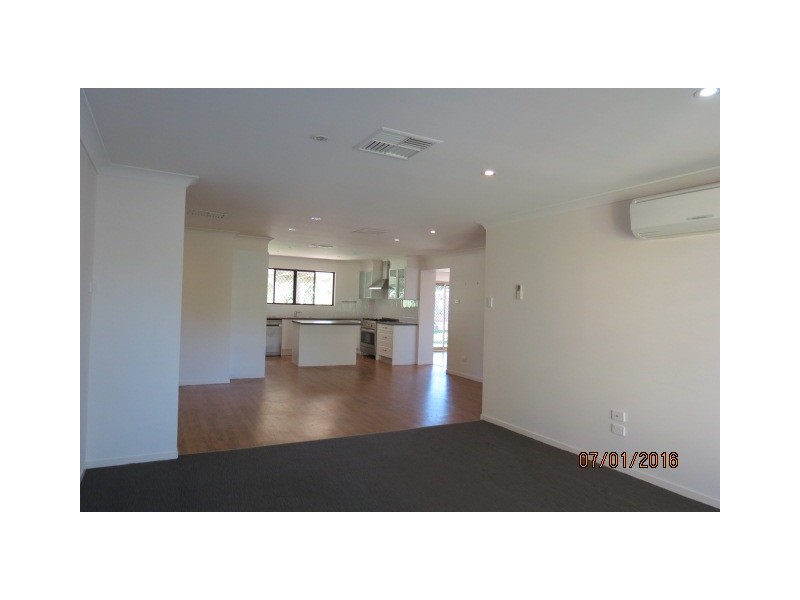 18 Akubra Dr, Emerald QLD 4720