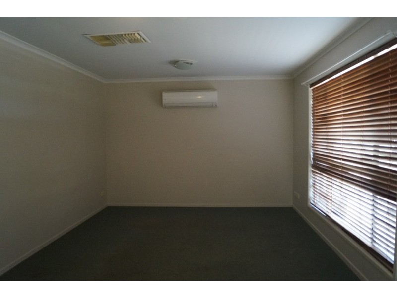 54 Bonython Drive, Emerald QLD 4720