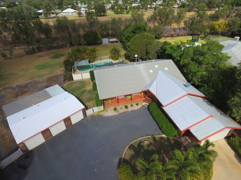 14 Coaker Drive, Emerald QLD 4720