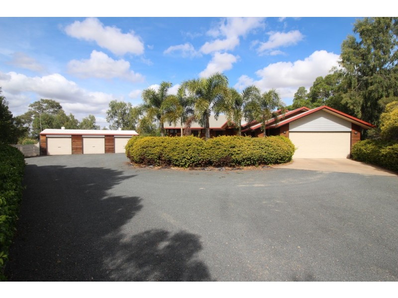 14 Coaker Drive, Emerald QLD 4720