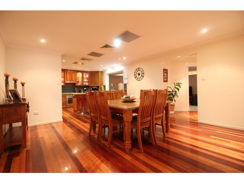 14 Coaker Drive, Emerald QLD 4720