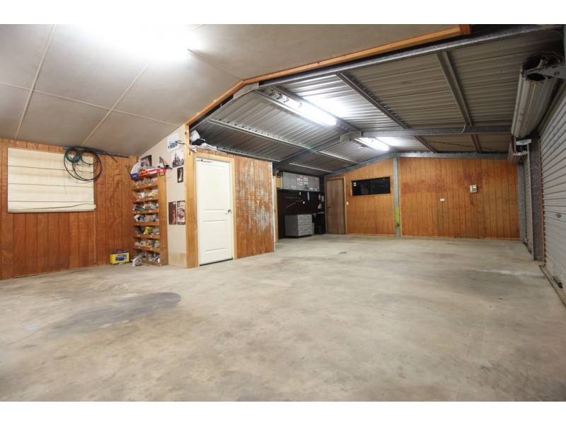 14 Coaker Drive, Emerald QLD 4720
