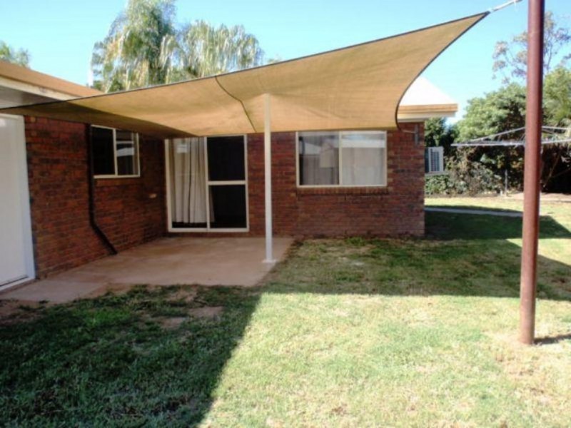 7 Wren Court, Emerald QLD 4720