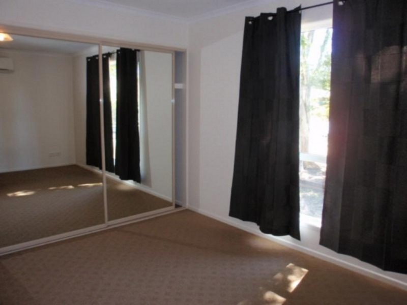 7 Wren Court, Emerald QLD 4720