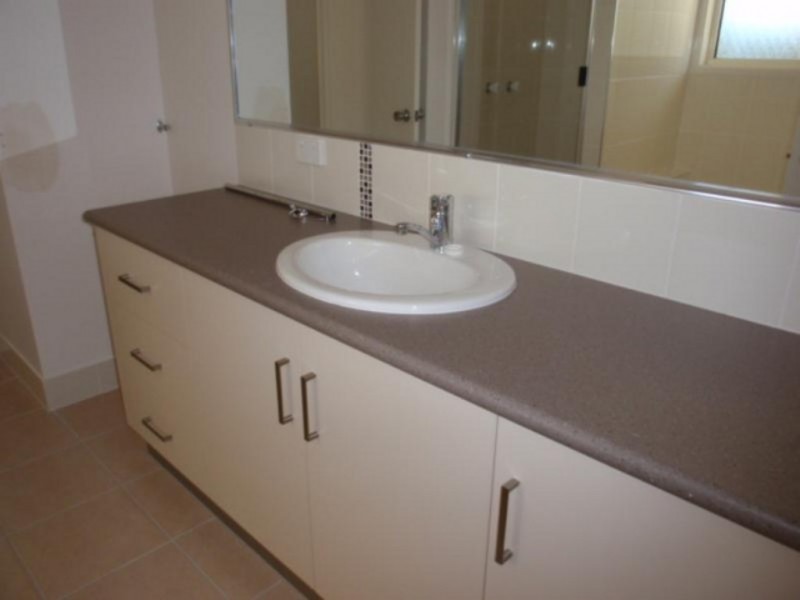 7 Wren Court, Emerald QLD 4720