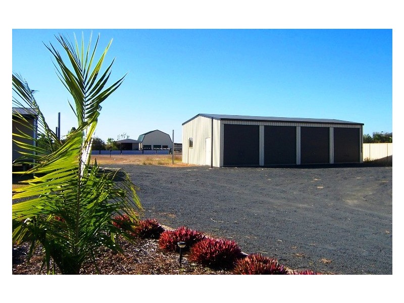 6 Fig Tree Court, Emerald QLD 4720