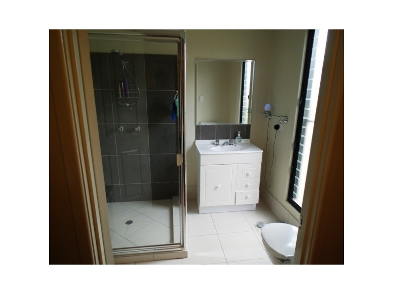 6 Fig Tree Court, Emerald QLD 4720