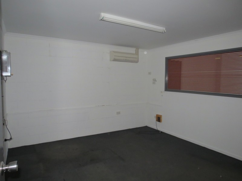 2 Hicks Street, Emerald QLD 4720