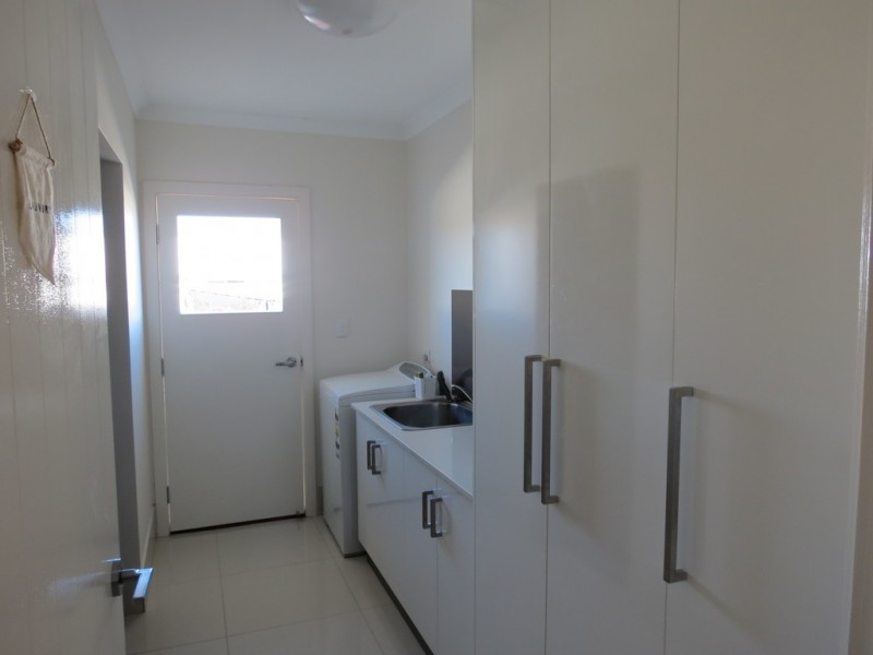 6 Longford Street, Emerald QLD 4720