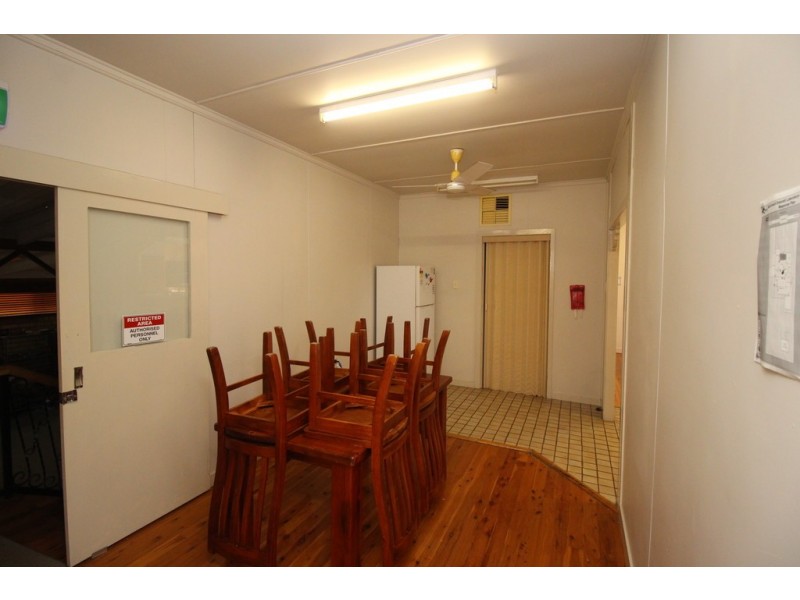 11 Hospital Road, Emerald QLD 4720