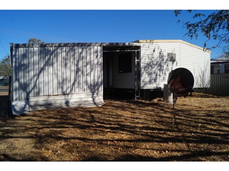23 Conran Street, Capella QLD 4723