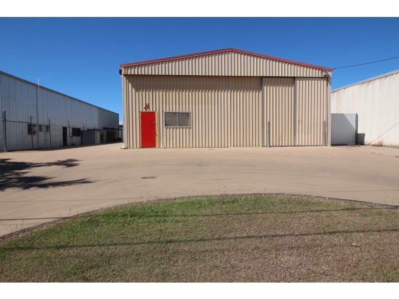 8 McKenzie Street, Emerald QLD 4720