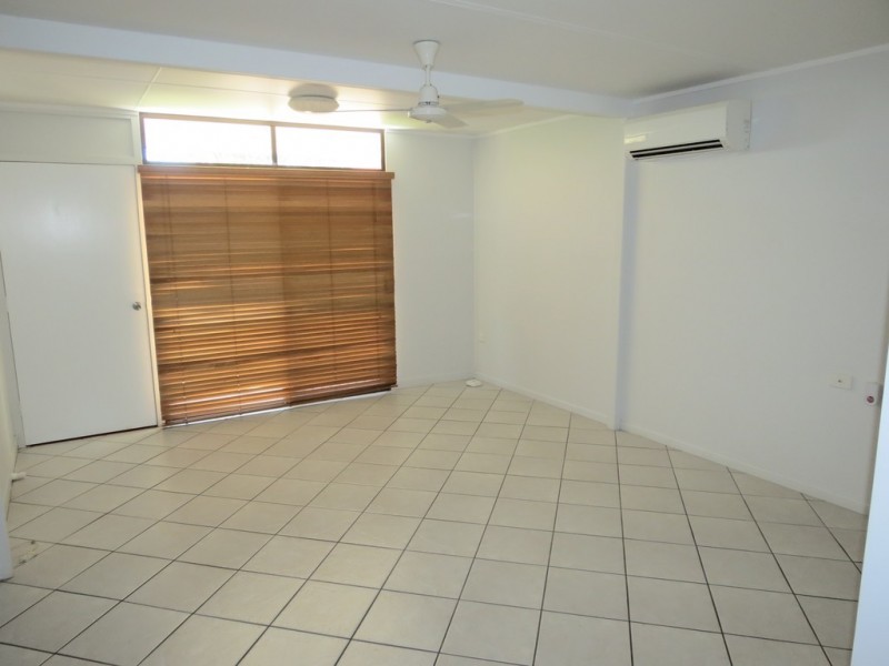 10 Racecourse Road, Emerald QLD 4720