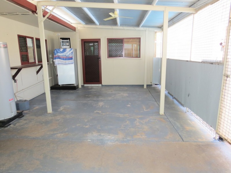 10 Racecourse Road, Emerald QLD 4720