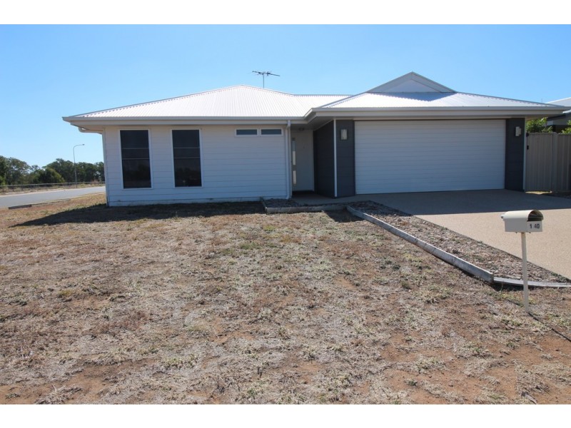 Unit 2/40 Lakeside Drive, Emerald QLD 4720
