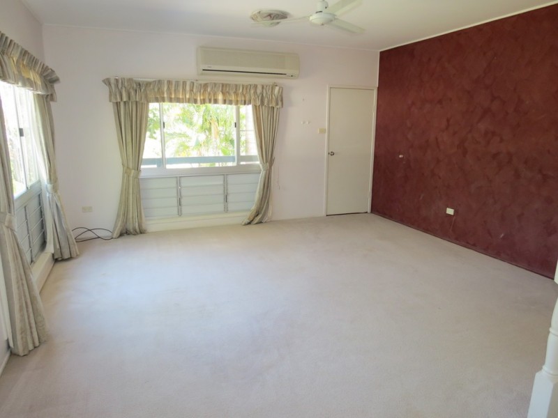 2 Brahman Place, Emerald QLD 4720