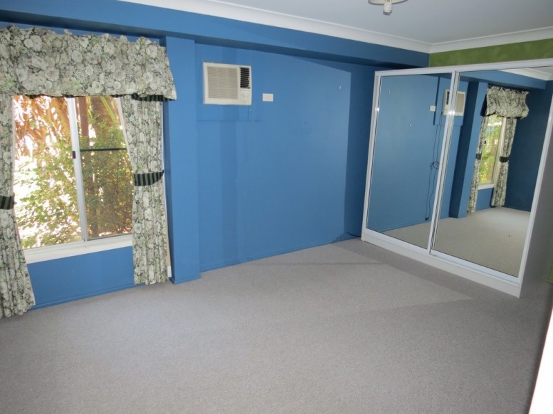 2 Brahman Place, Emerald QLD 4720