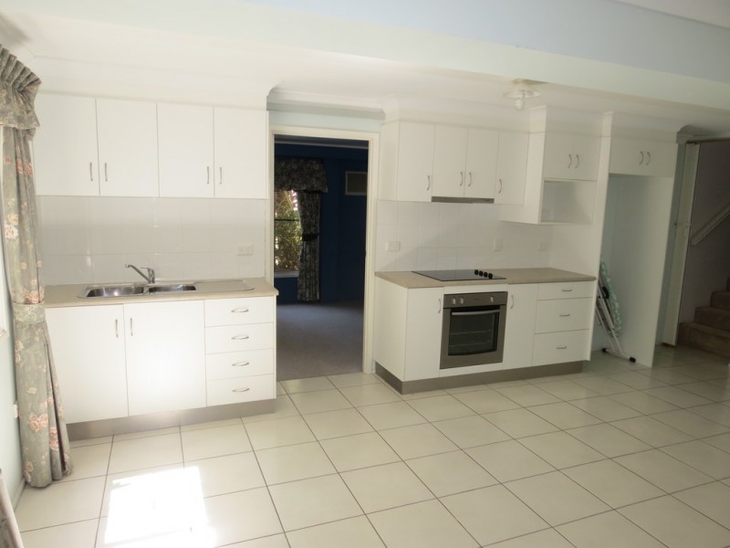 2 Brahman Place, Emerald QLD 4720