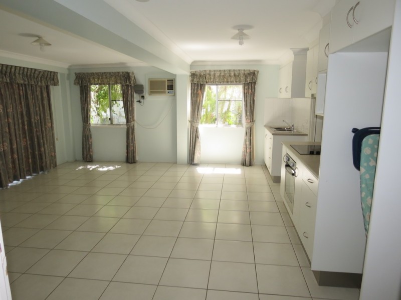 2 Brahman Place, Emerald QLD 4720