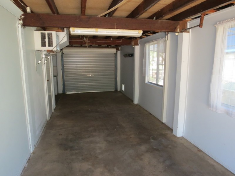 2 Brahman Place, Emerald QLD 4720