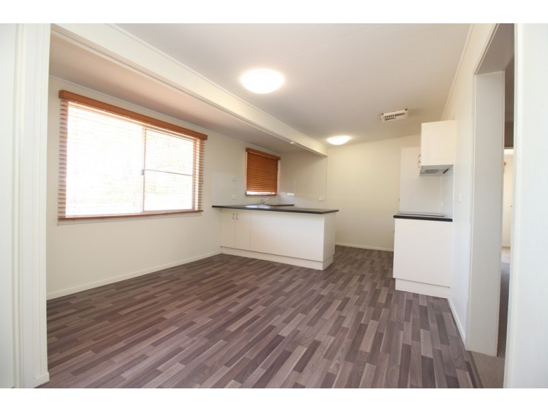11 Caprice Court, Emerald QLD 4720