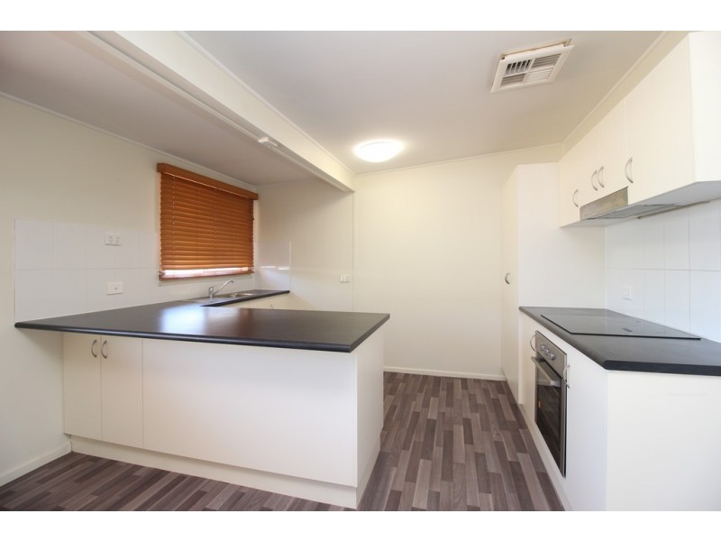 11 Caprice Court, Emerald QLD 4720