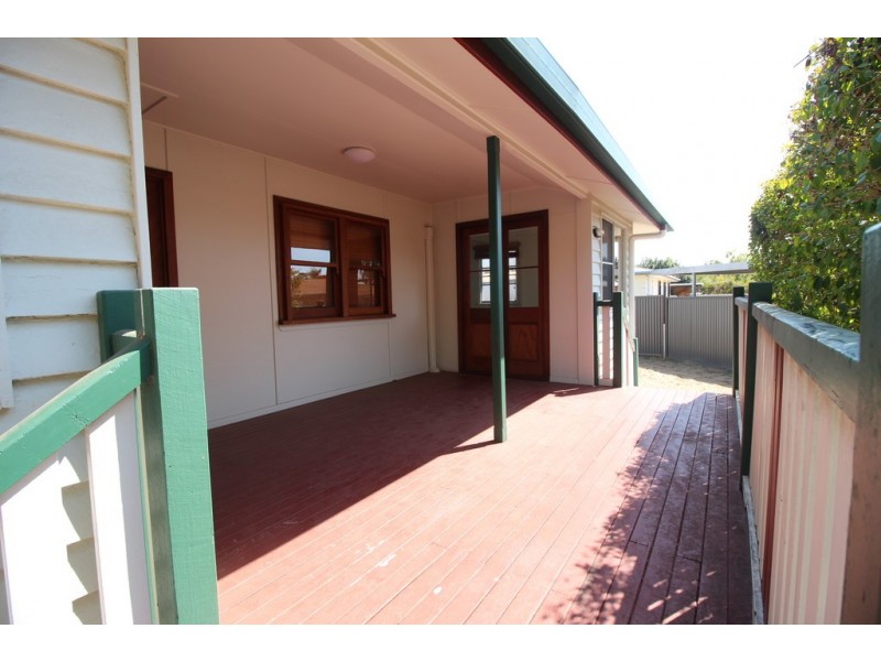 11 Caprice Court, Emerald QLD 4720