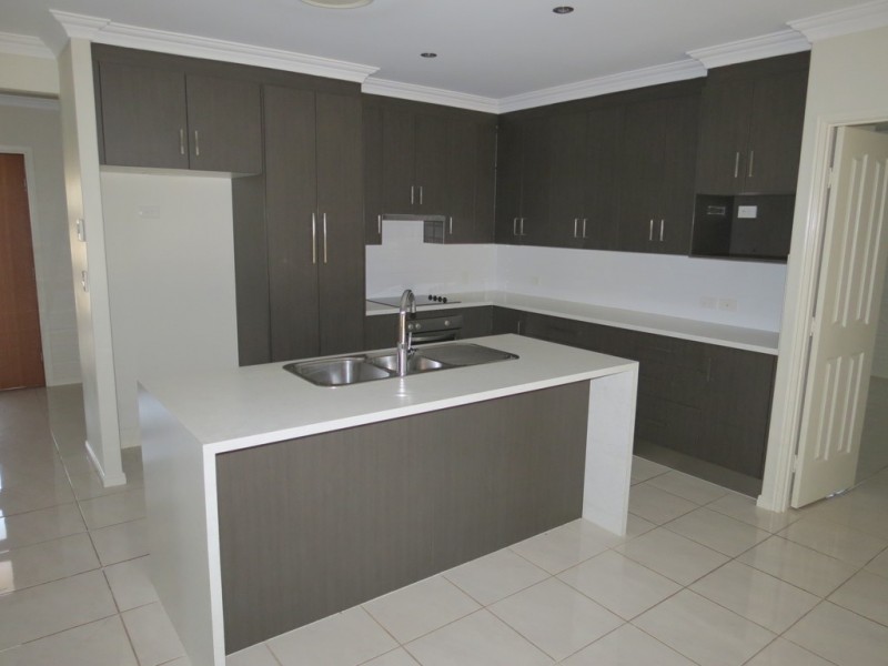 22 Cook Close, Emerald QLD 4720