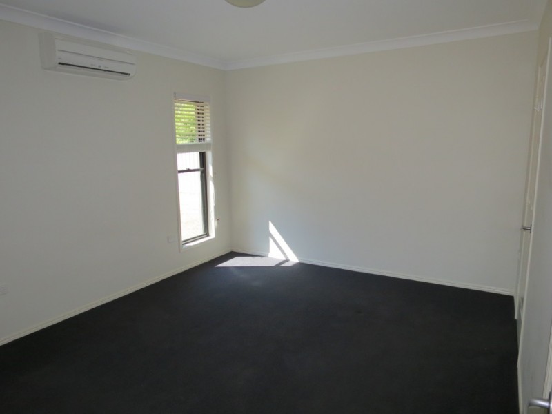 22 Cook Close, Emerald QLD 4720