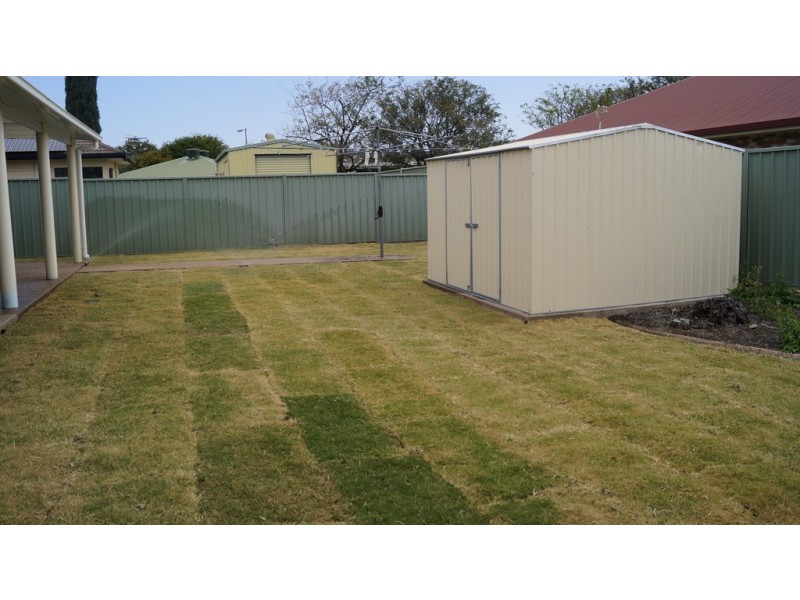 26 Jeppesen Drive, Emerald QLD 4720