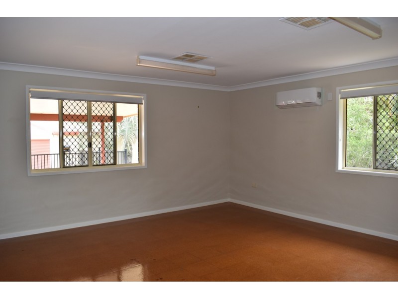 24 Whitchurch Road, Emerald QLD 4720