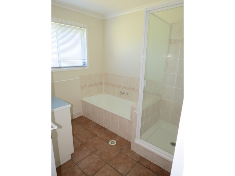 15 Whitchurch Road, Emerald QLD 4720